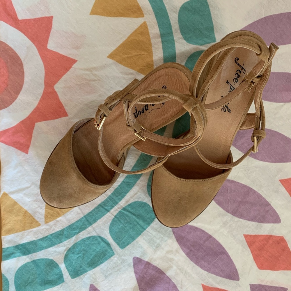 Free People Platform Sandals - Picture 6 of 7